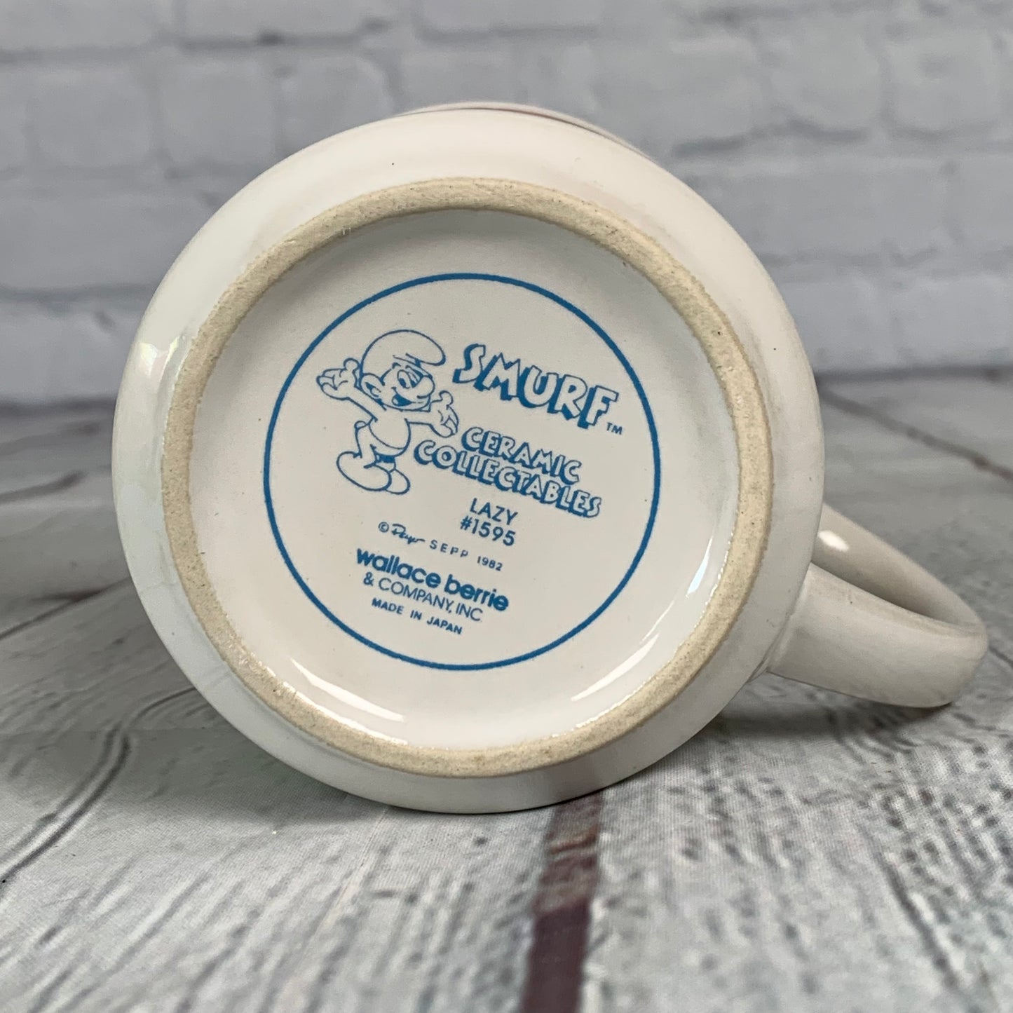 Lazy Smurf Collector Mug, 1982, Wallace Berrie & co.